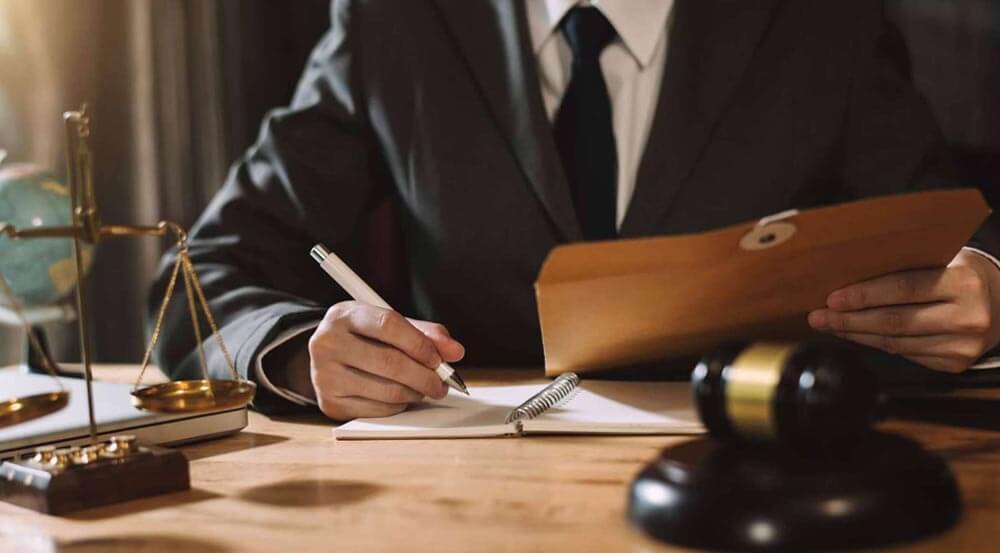 Conoce ¿Cómo ser un Detective Privado? 4 ¿Qué carrera debes estudiar para ser un detective privado?