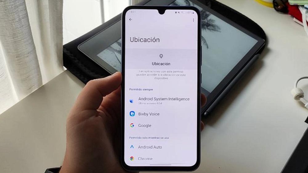 ¿Cómo saber dónde está mi novio por medio del celular?