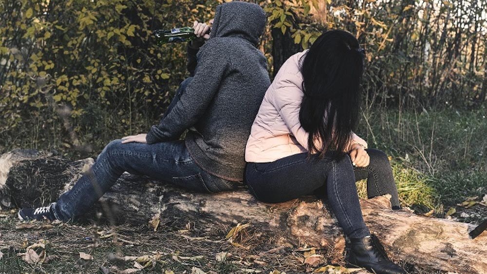 ¿Cómo saber si mi novio es alcohólico?