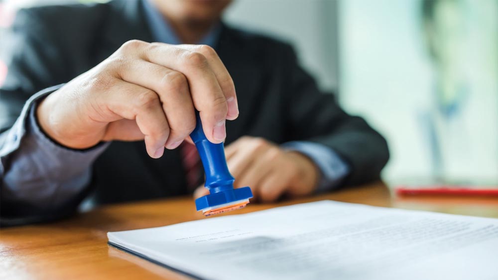 Explora ¿Cómo sacar antecedentes penales para extranjeros?