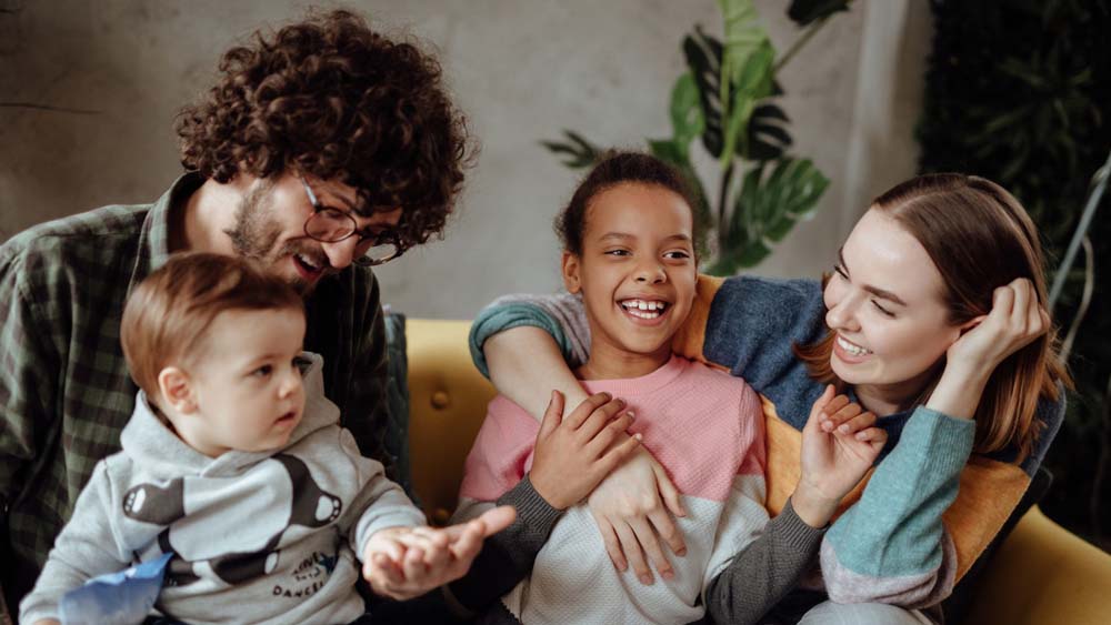 ¿Es posible saber si soy adoptado después de muchos años?